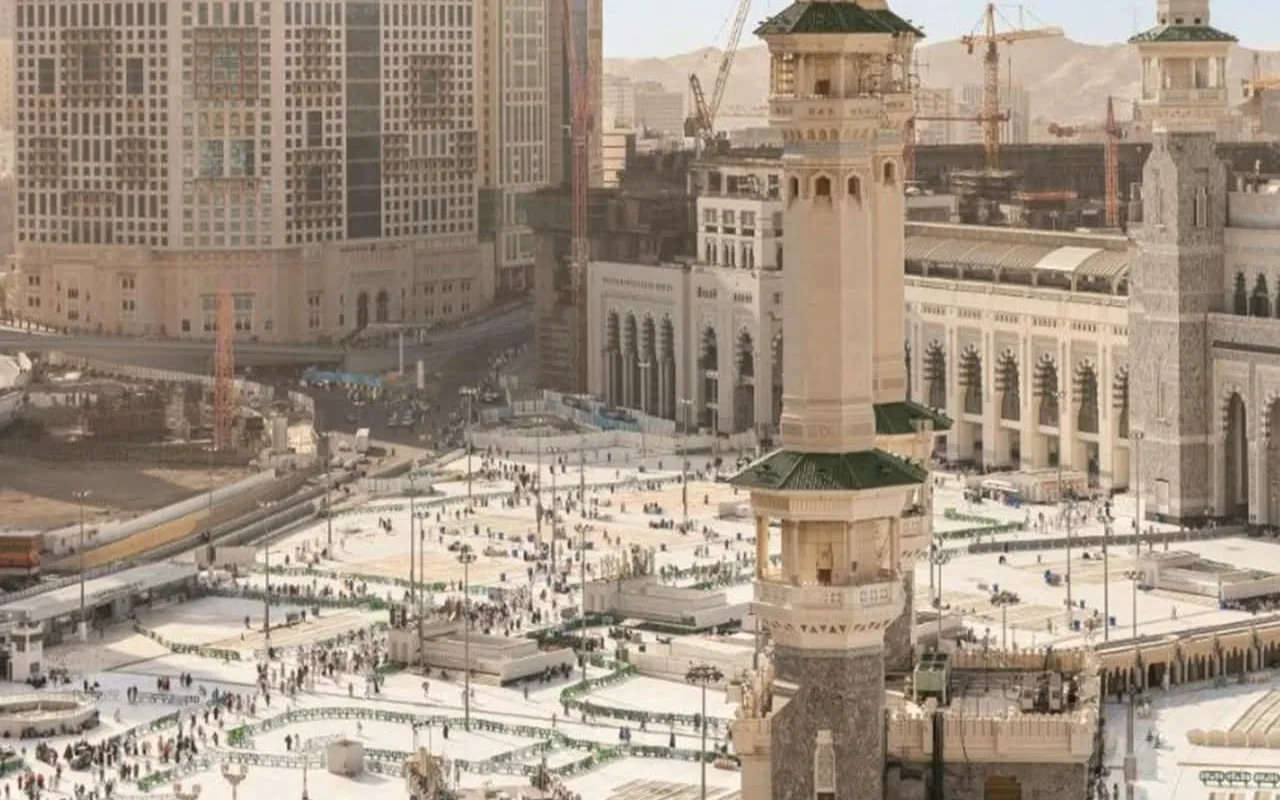 برنامج عمرة 5 أيام من الرياض: ثلاث ليالٍ قرب الحرم